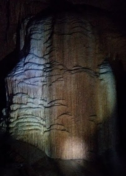 Rock formation in Cathedral Cave at Onondaga Cave State Park.